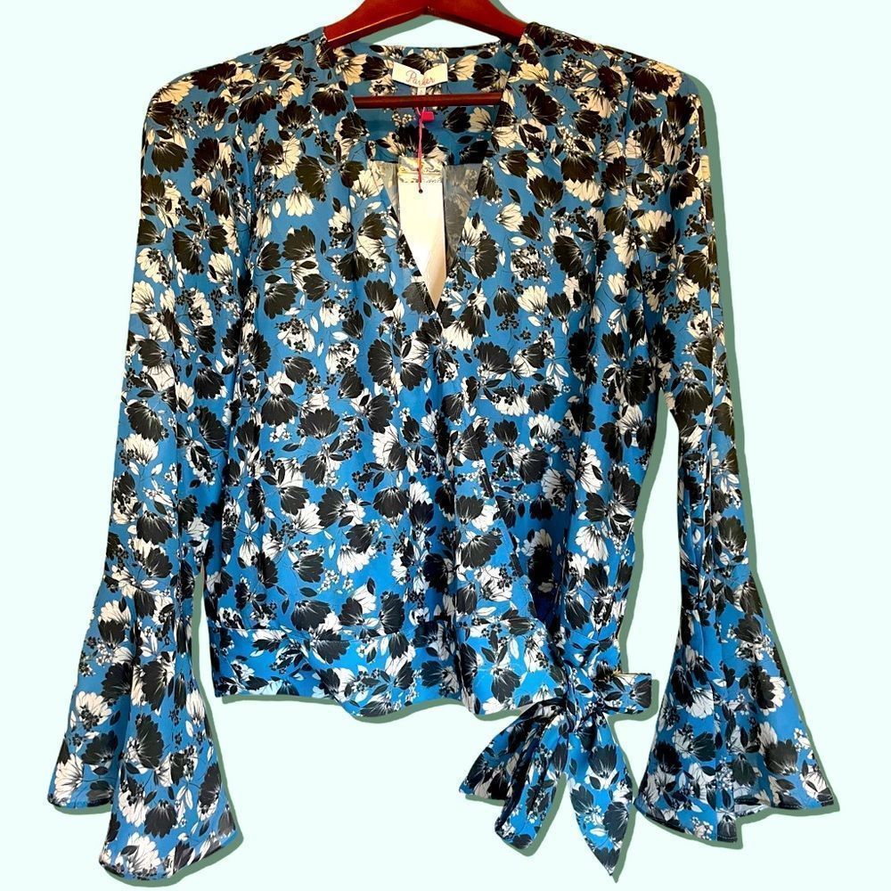 Parker - Long Sleeve Blue Floral Blouse with Tie Waist - S